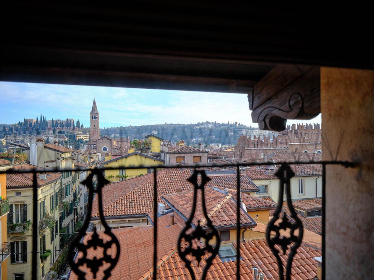 Apartmentsarena - Residenza Degli Scaligeri - Piazza Erbe ヴェローナ エクステリア 写真