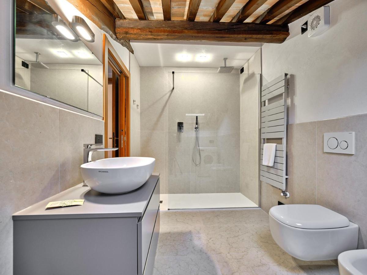 Apartmentsarena - Residenza Degli Scaligeri - Piazza Erbe ヴェローナ エクステリア 写真