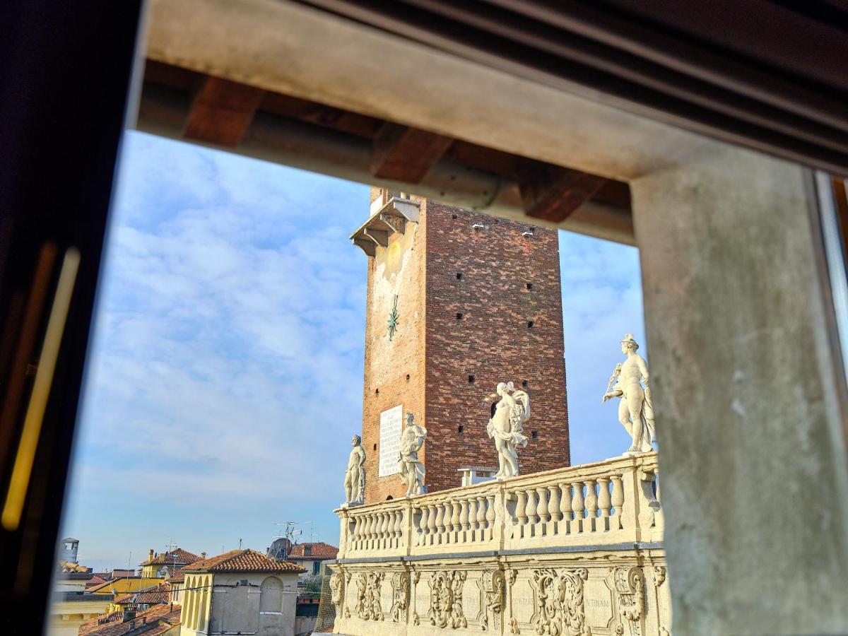 Apartmentsarena - Residenza Degli Scaligeri - Piazza Erbe ヴェローナ エクステリア 写真