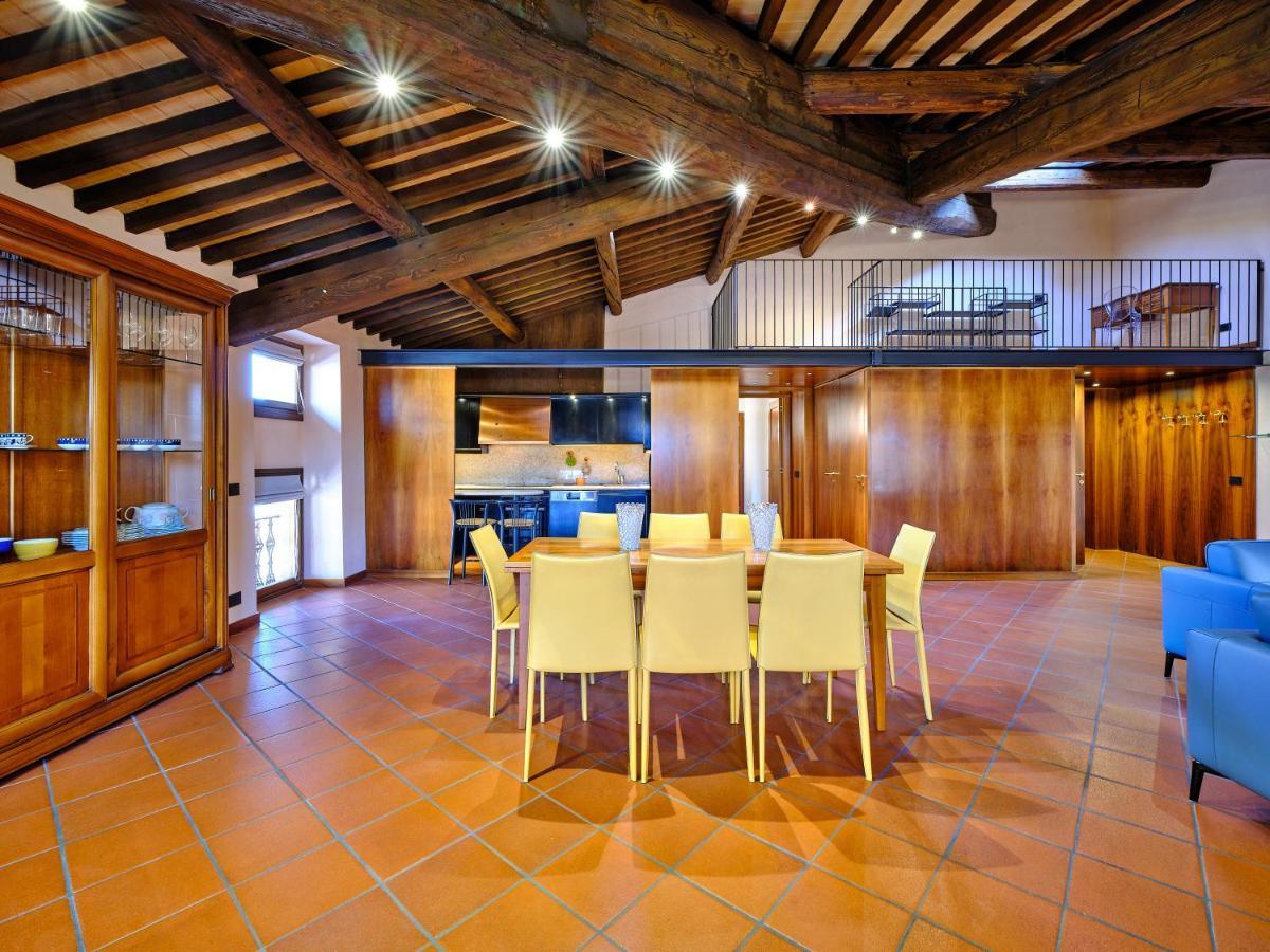 Apartmentsarena - Residenza Degli Scaligeri - Piazza Erbe ヴェローナ エクステリア 写真