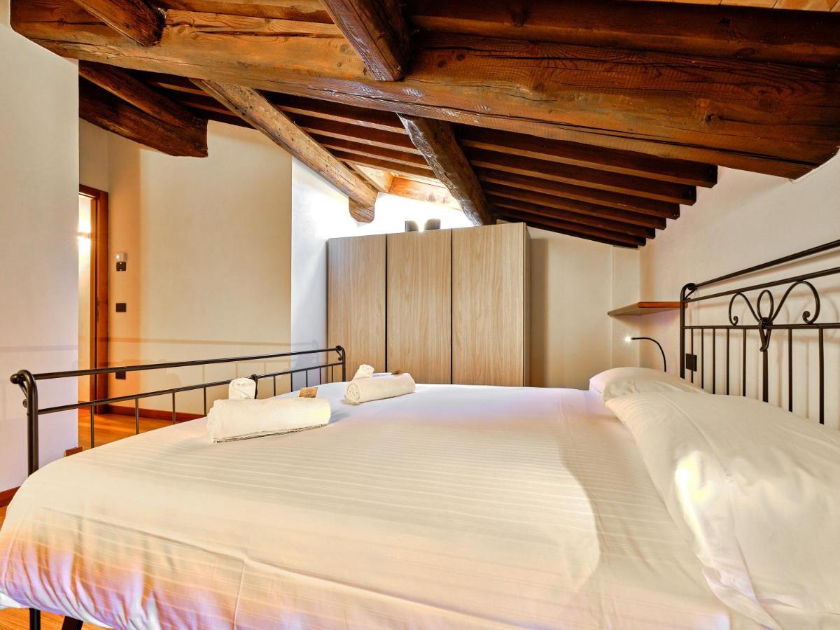 Apartmentsarena - Residenza Degli Scaligeri - Piazza Erbe ヴェローナ エクステリア 写真