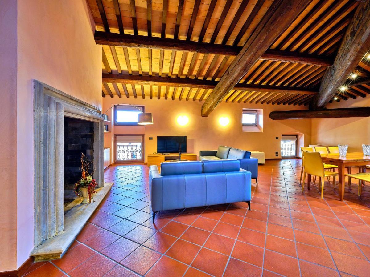 Apartmentsarena - Residenza Degli Scaligeri - Piazza Erbe ヴェローナ エクステリア 写真