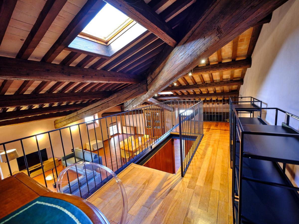 Apartmentsarena - Residenza Degli Scaligeri - Piazza Erbe ヴェローナ エクステリア 写真