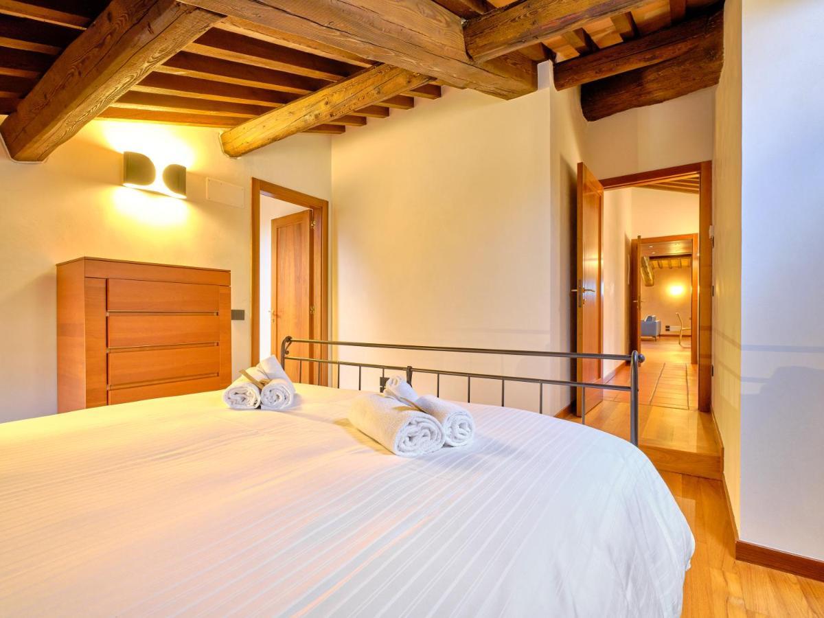 Apartmentsarena - Residenza Degli Scaligeri - Piazza Erbe ヴェローナ エクステリア 写真