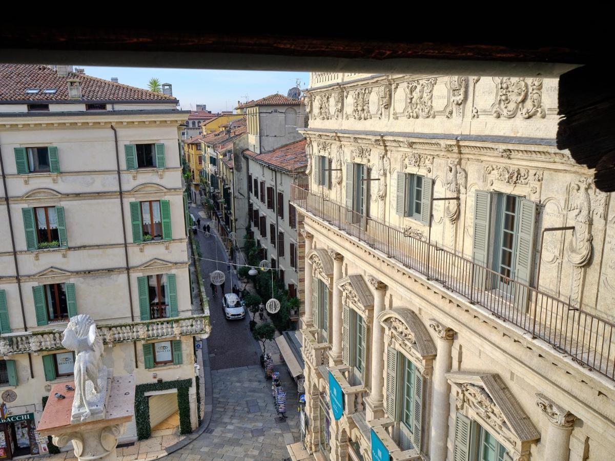 Apartmentsarena - Residenza Degli Scaligeri - Piazza Erbe ヴェローナ エクステリア 写真